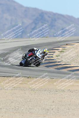 media/Oct-05-2025-CVMA (Sun) [[beeef4f201]]/Race 11-500-400(4)-350 Supersport/